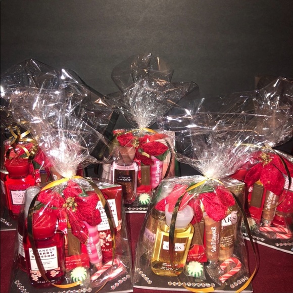 Bath and Body Works BBW Small Valentines Holiday Gift Set Basket ✨ - Picture 4 of 4